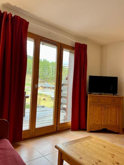 Chalet Vars 8 A 10 Personnes, Proche Des Pistes Exterior photo
