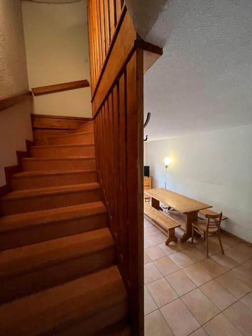 Chalet Vars 8 A 10 Personnes, Proche Des Pistes Exterior photo